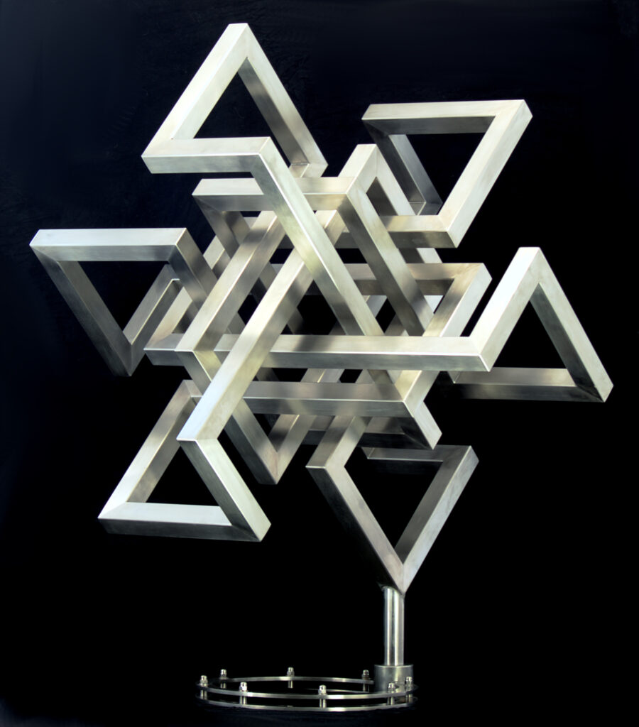 Stainless steel knot sculpture “Harmonic Shield”